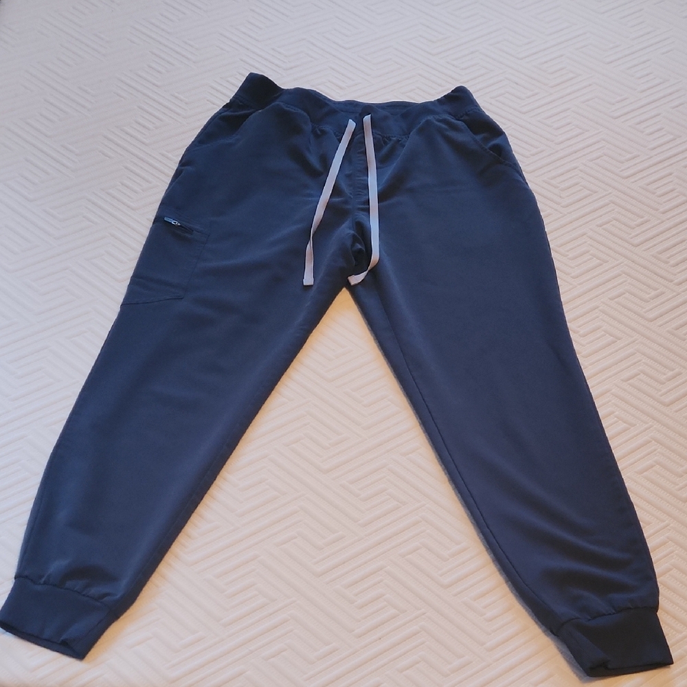 FIGS Zamora High-Rise - Jogger Scrub Pant Set™